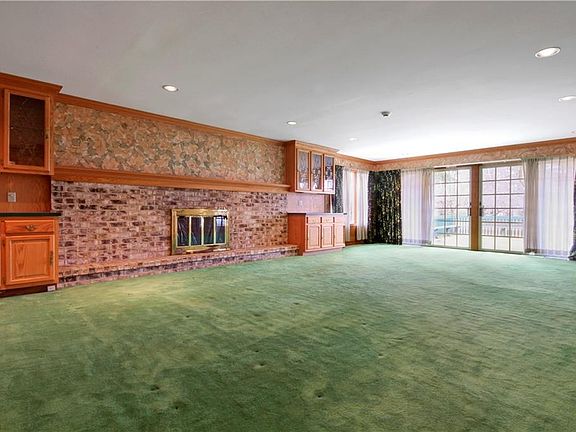 2nd image of 3647 Tippecanoe Pl