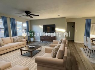 1230 W 105th St, Los Angeles, CA 90044