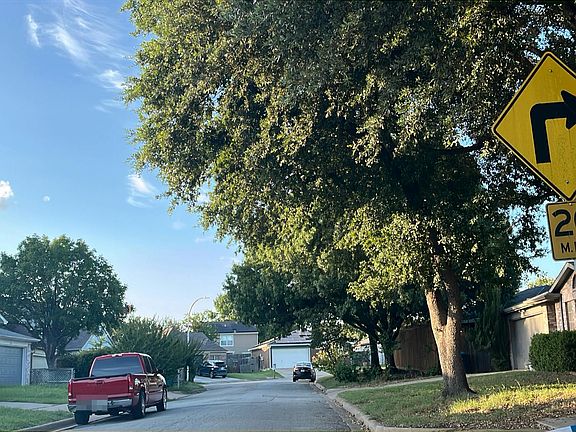5th image of 3708 Chaddybrook Ln