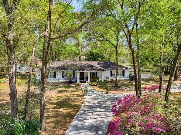 2615 NW 247th Ter, Newberry, FL 32669