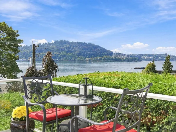 3950 Sparrow Ln, North Vancouver, BC V7G 2M8