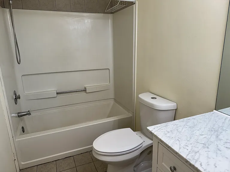 4 Meadow Ridge Rd #4 — Photo 14