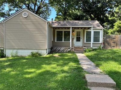 143 Grove Ave, Bonner Springs, KS, 66012