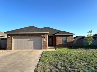 217 Almond Tree Ln, Clovis, NM 88101