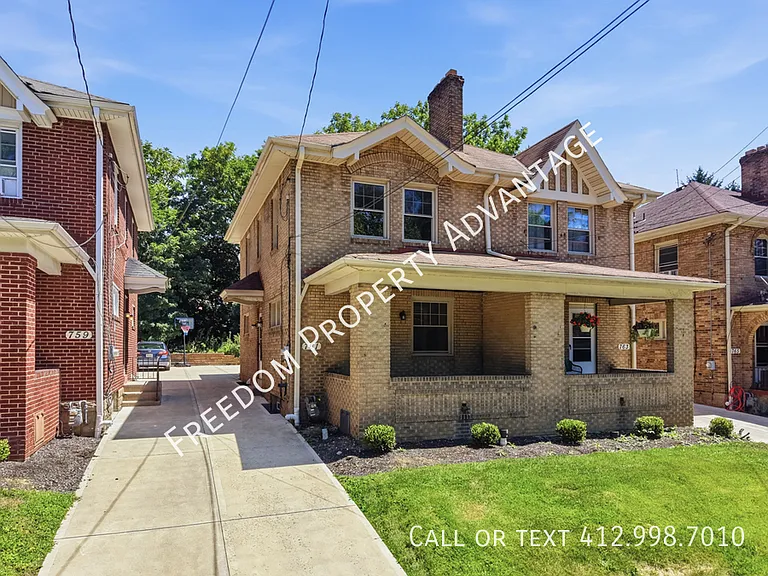 761 Shady Dr E — Photo 1