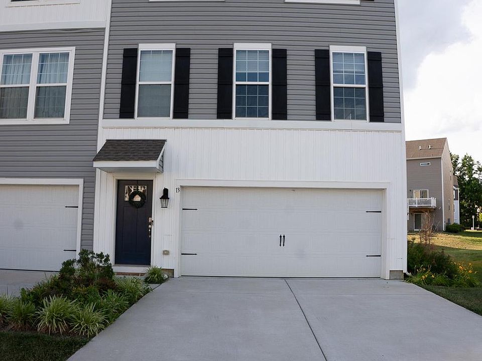 1st image of 13 Foundry Blvd