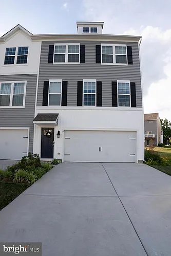13 Foundry Blvd Photo 1