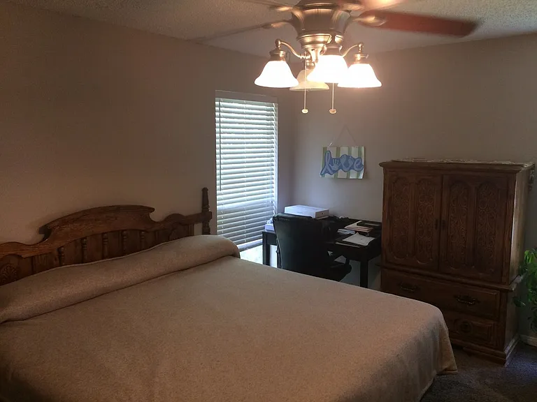 808 Gables Dr — Photo 11