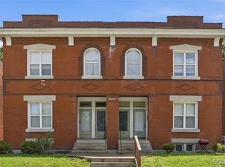 3008 Henrietta St, Saint Louis, MO 63104