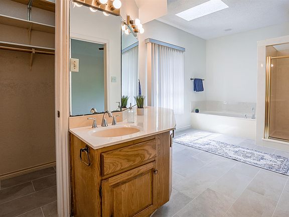 5th image of 4451 Stony Meadow Ln