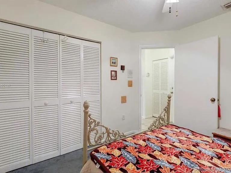 12559 SW 144th Ter — Photo 21