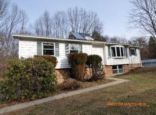 16 Winding Brook Ln, Rhinebeck, NY 12572