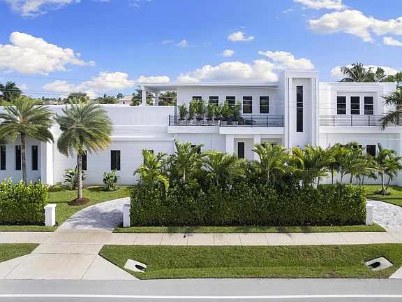 4th image of 981 Aster Ct