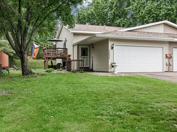 10984 Swallow St NW, Coon Rapids, MN 55433