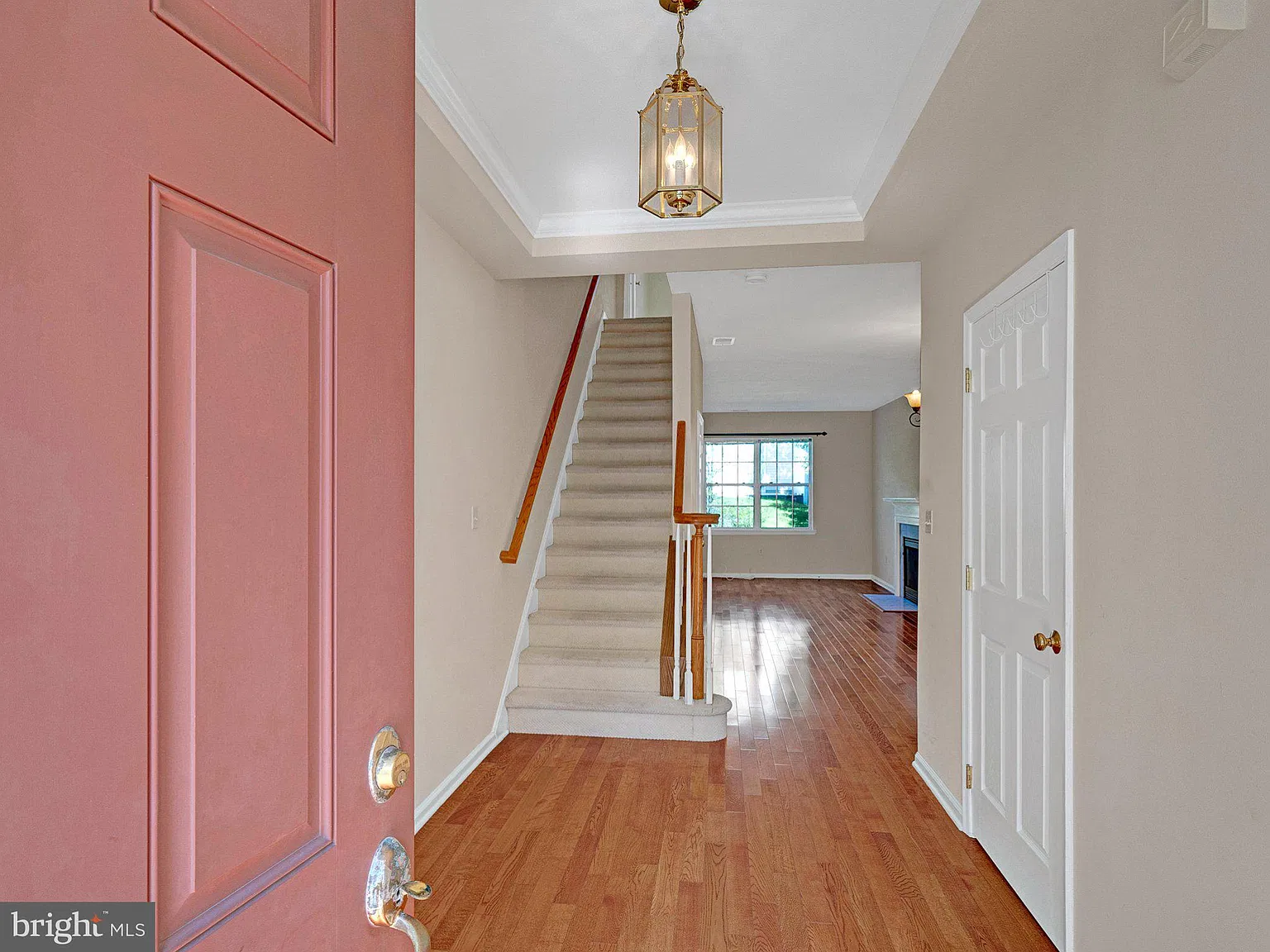 3 bed, 2.5 bath, 2312 sqft, $3,350 — Photo 3