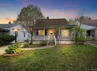 3340 Croissant St, Dearborn, MI 48124