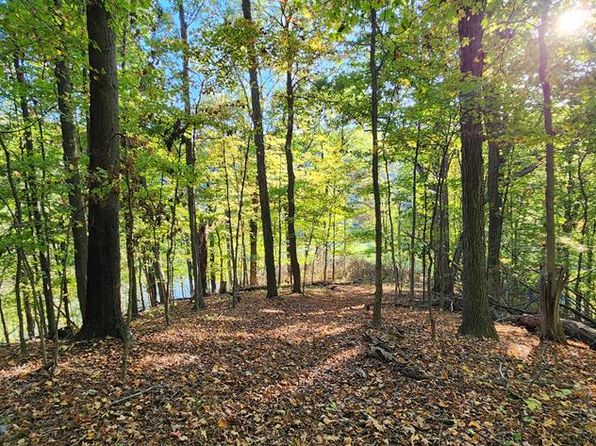 4059 Middle Creek Road, Triadelphia, WV 26059