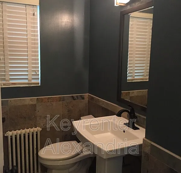 1610 Kenwood Ave — Photo 17