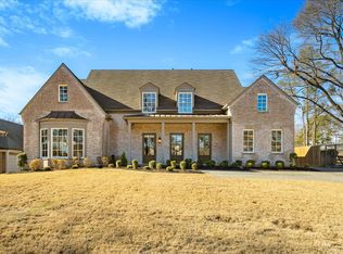 465 Saint Nick Dr, Memphis, TN 38117