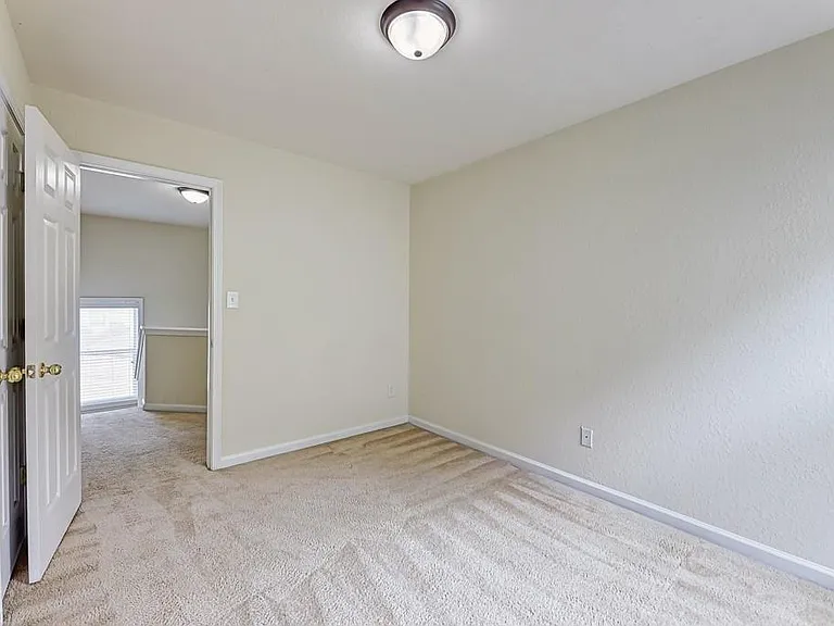 1356 Upshur Pl — Photo 15