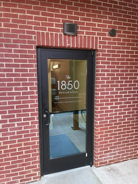 1 bed, 351 sqft, $1,400 — Photo 3