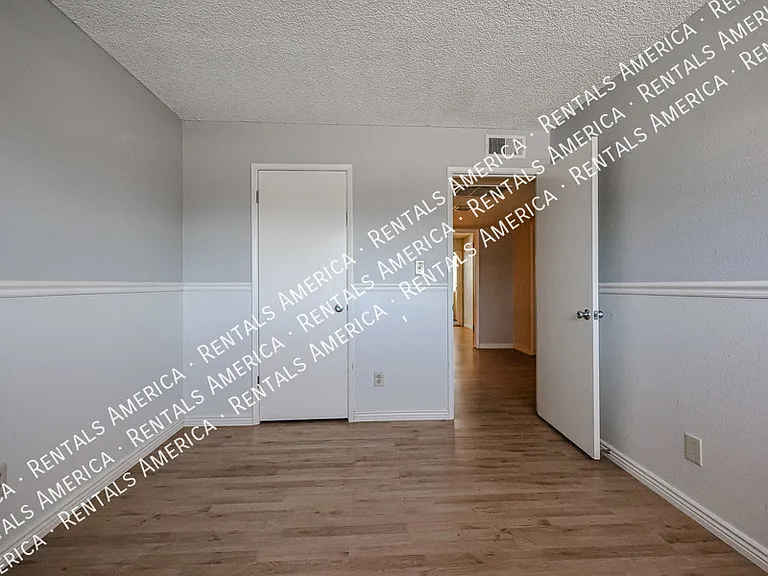 1052 S San Jose #2 — Photo 20