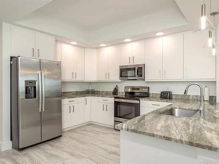 415 Island Way #402 — Photo 10