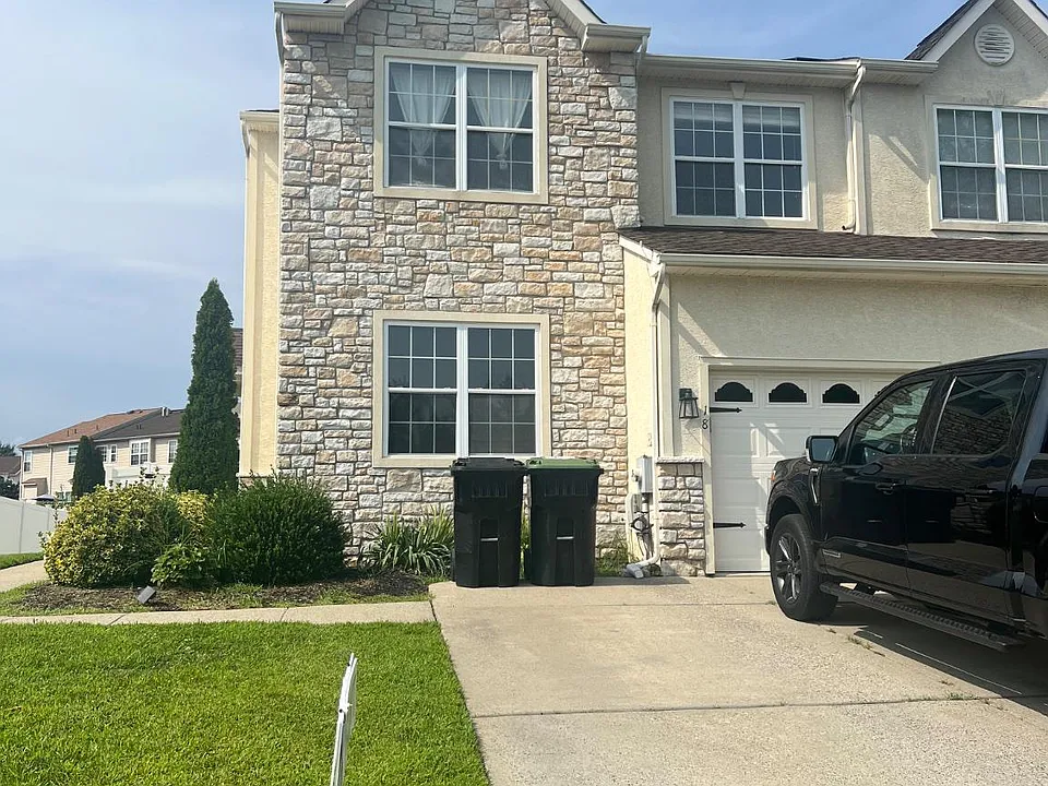 18 Bryce Rd