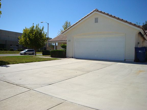5th image of 6056 Barcelona Dr