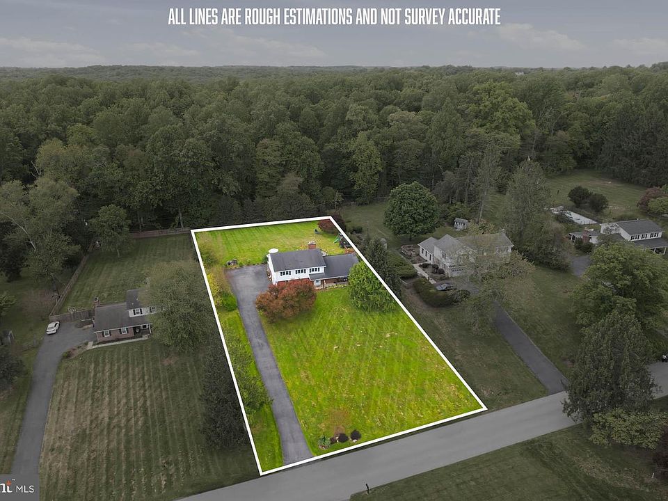 1st image of 3122 Evergreen Way