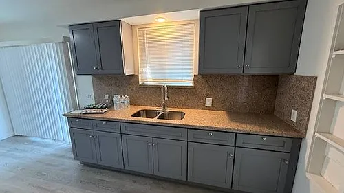 10838 Vernon Ave #21 Photo 1