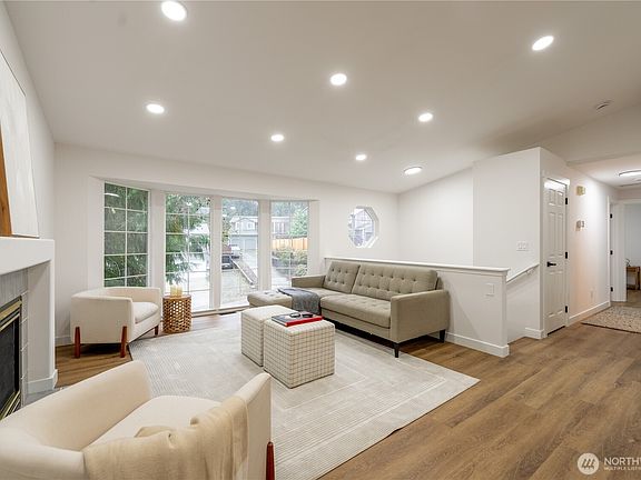 2nd image of 9507 28th Street NE