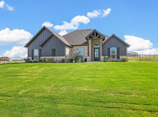 2071 Sunset Ridge Dr, Weatherford, TX 76087