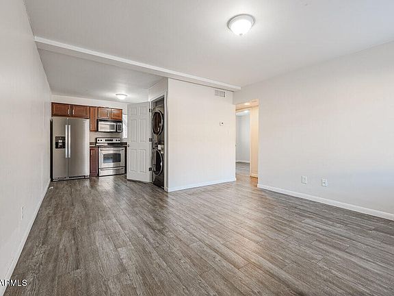2nd image of 310 W EARLL Drive #108