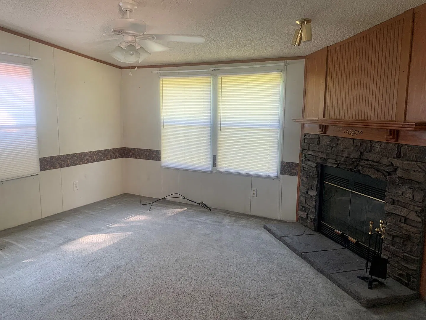 1333 Blue Creek Rd — Photo 4