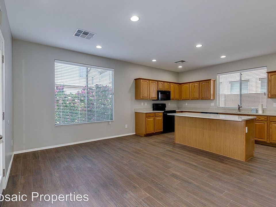 1st image of 3104 S Southwind Dr