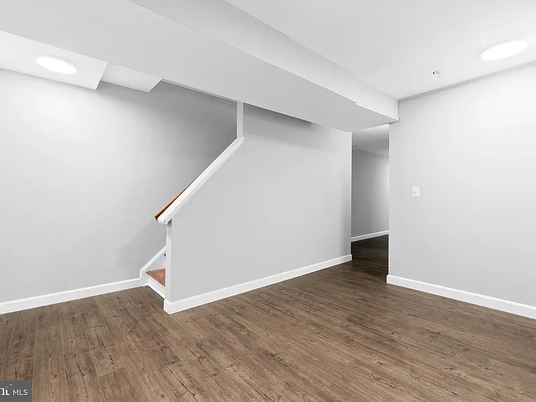 1829 Providence St NE #B — Photo 21