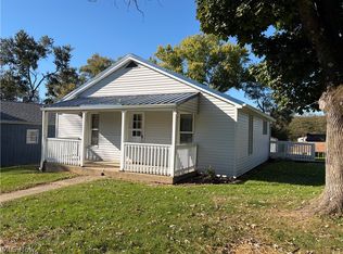 93 Deerfield Rd, Zanesville, OH 43701