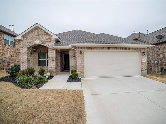 2nd image of 3425 Canyon Lake Dr