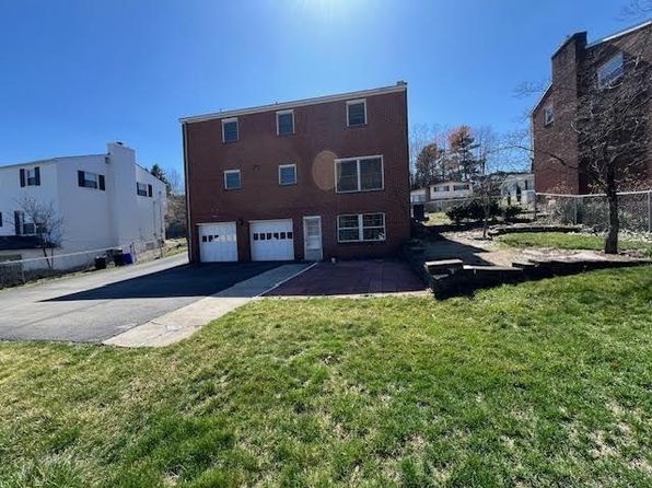 1209 Holy Cross Dr, Monroeville, PA 15146