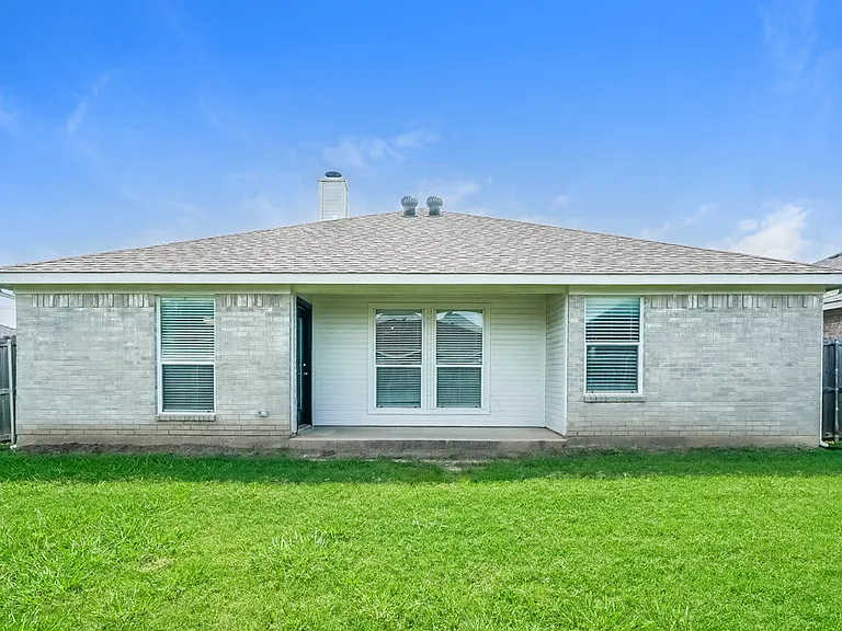 4616 Wheatland Dr — Photo 16