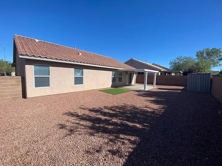 443 Groft Way — Photo 3