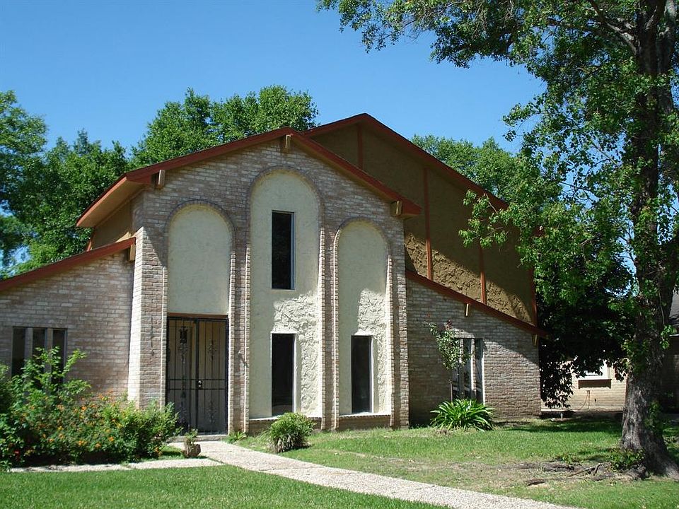 1st image of 11914 Riverview Dr