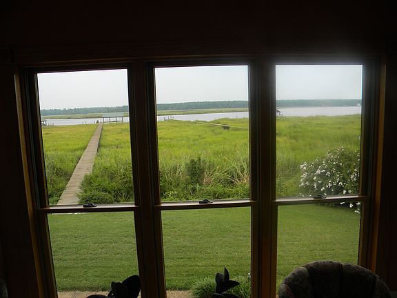 5th image of 3570 Shoreline Dr