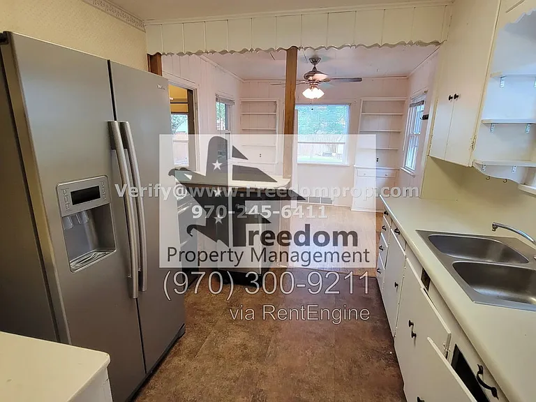 1540 Main St — Photo 3
