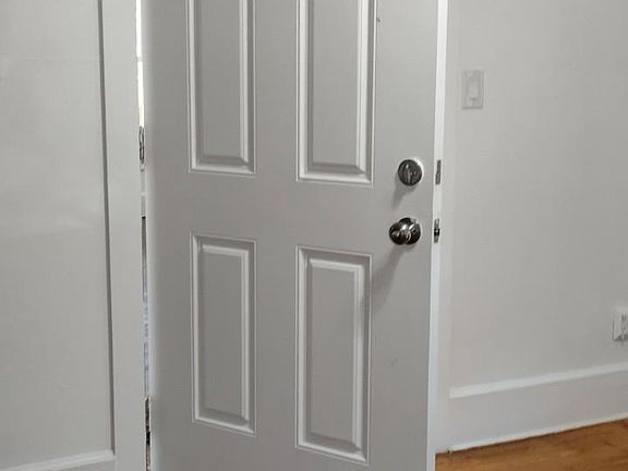 4th image of 260 Saint George St APT 1
