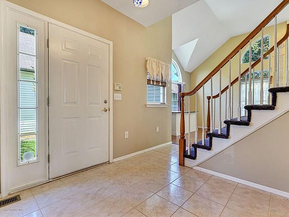 2nd image of 135 Golf View Blvd #35
