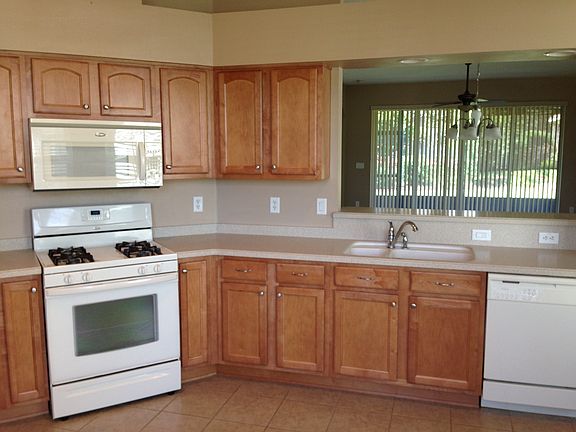 3rd image of 3044 New Haven Pl