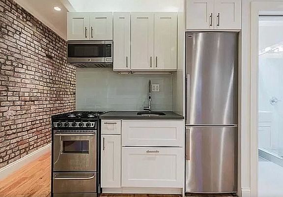 2nd image of 1413 York Ave APT 16