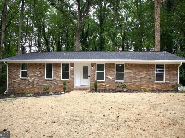 3941 Canterbury Walk, Douglasville, GA 30135